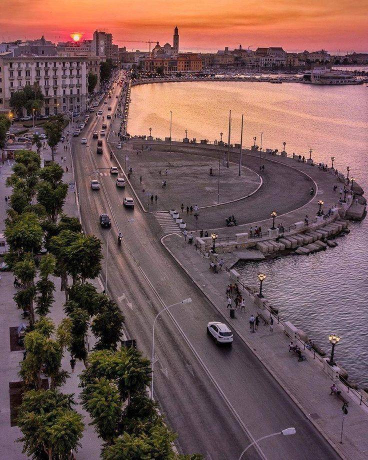 Cantovi Bari Esterno foto