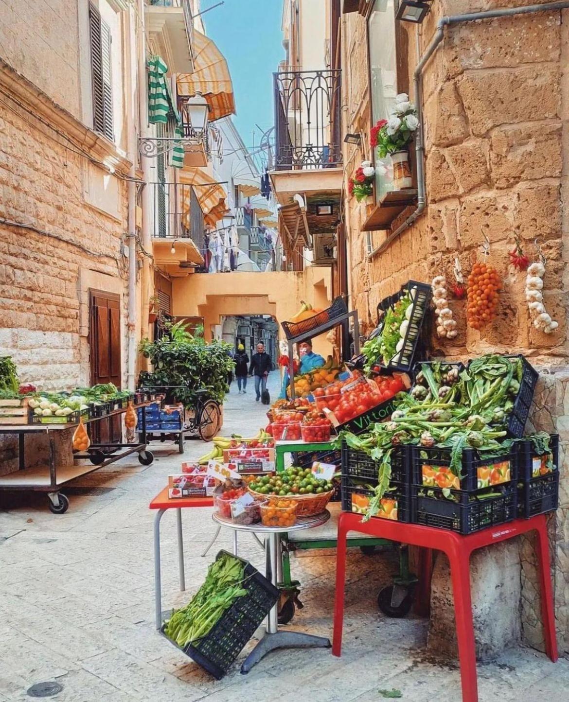 Cantovi Bari Esterno foto