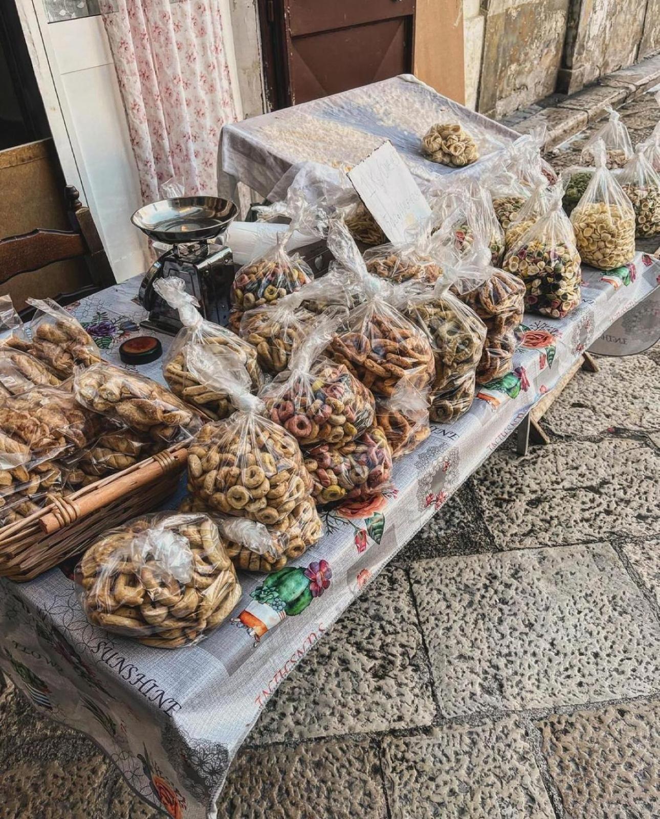Cantovi Bari Esterno foto